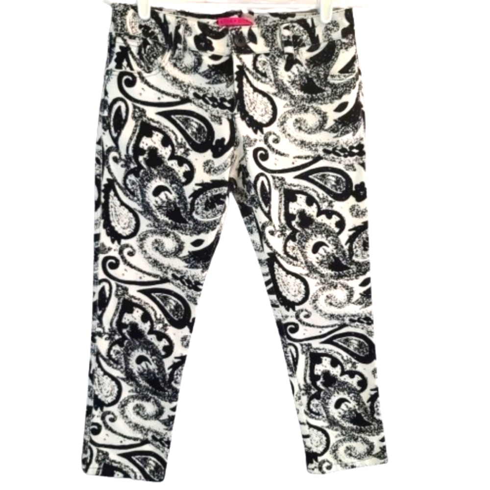 Alice + Olivia Women's 4 Black and White Paisley Cropped Ankle Pants - Picture 5 of 16